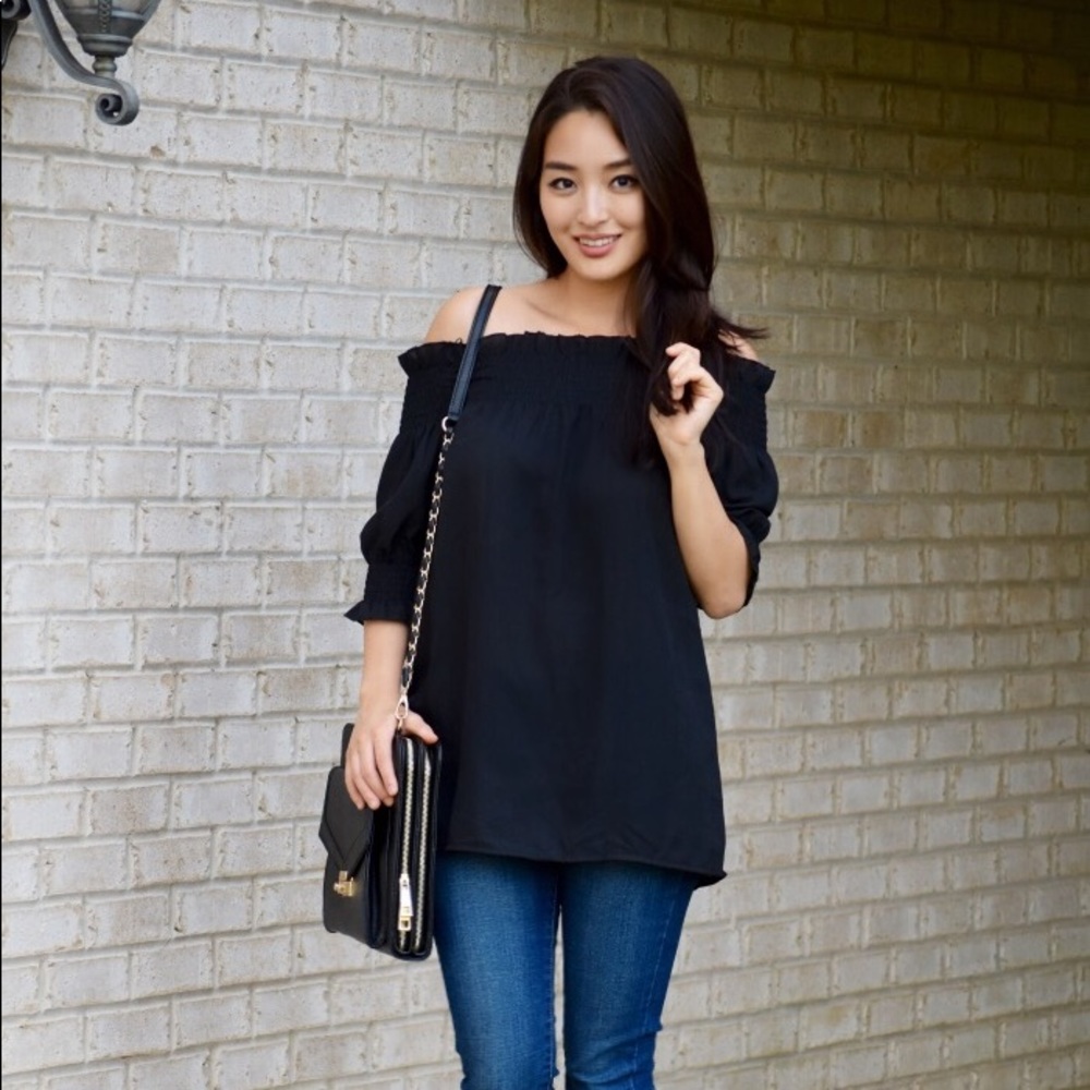 Brand new without tags, stunning OTS top
